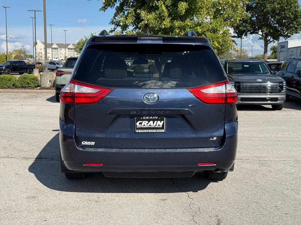 2018 Toyota Sienna LE 8 Passenger