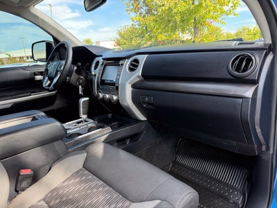 2018 Toyota Tundra SR5 - 4WD / LIFTED! / CLEAN CARFAX
