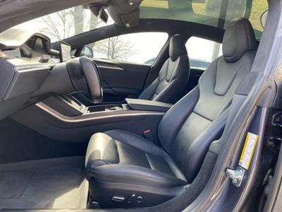 2022 Tesla Model S Plaid