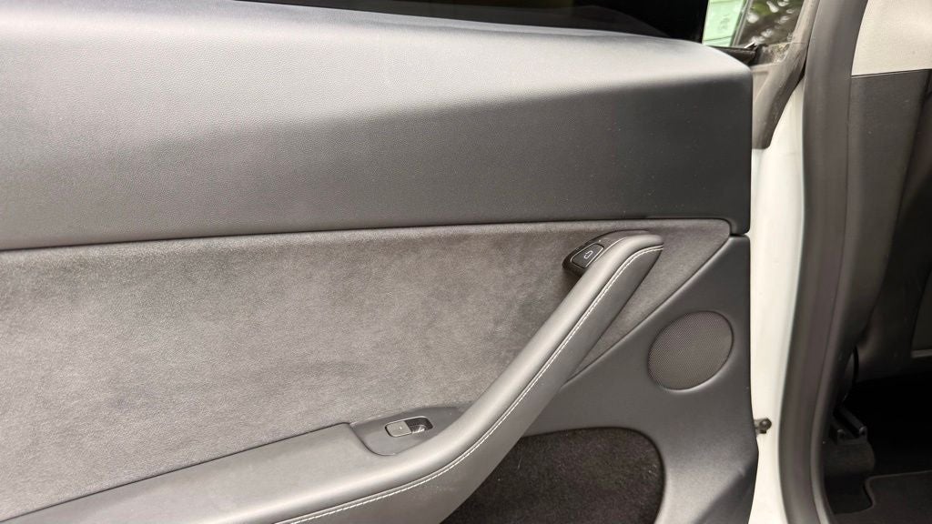2024 Tesla Model Y Long Range CLEAN CARFAX