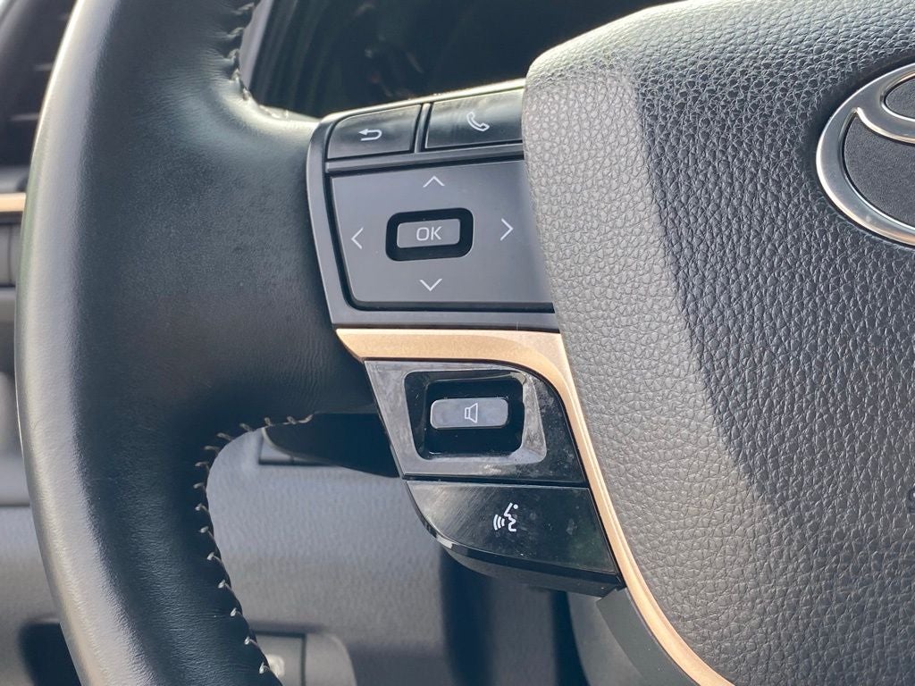 2025 Toyota Crown Platinum