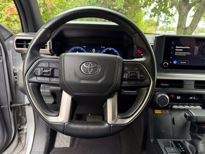 2025 Toyota 4Runner TRD Off-Road - 4WD / CLEAN CARFAX / ONE OWNER