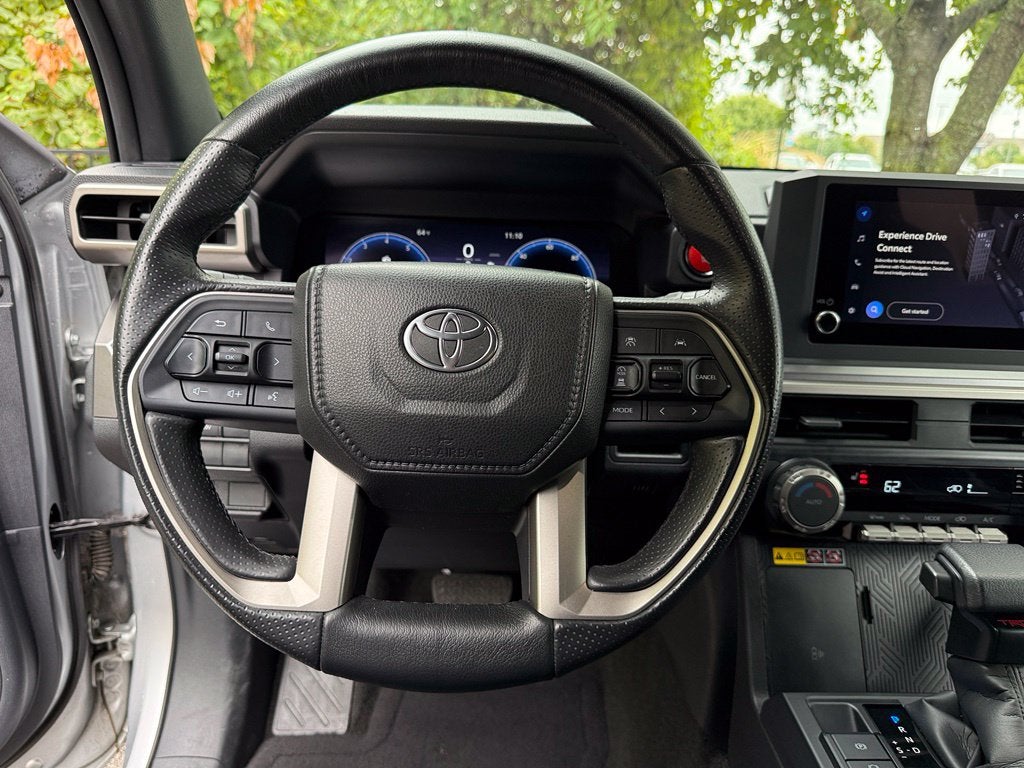 2025 Toyota 4Runner TRD Off-Road - 4WD / CLEAN CARFAX / ONE OWNER