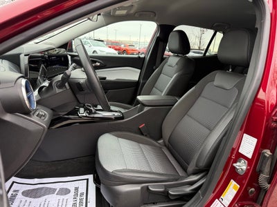 2025 Chevrolet Trax LT ONE OWNER CARFAX