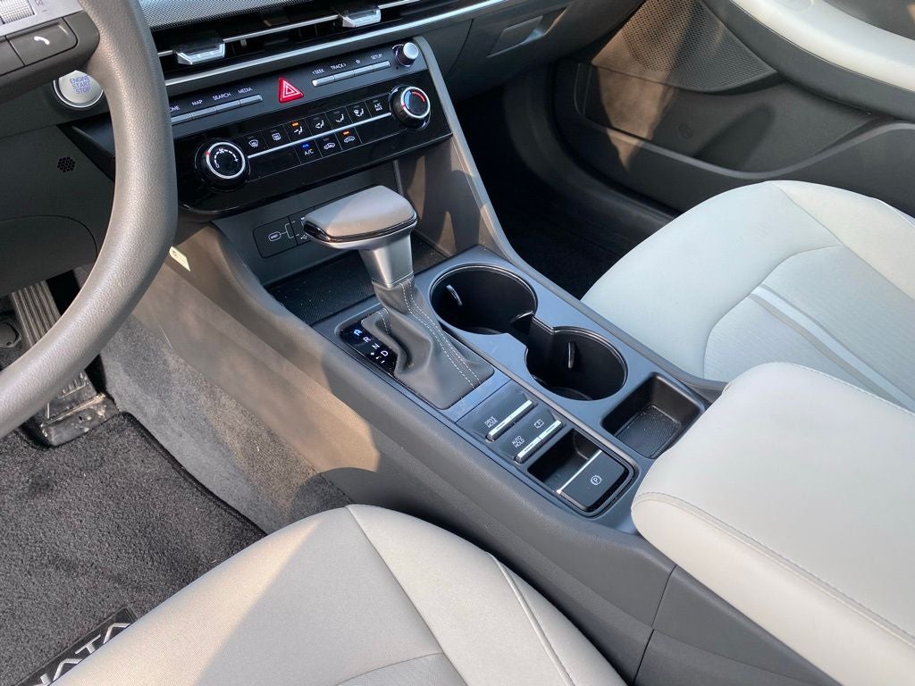2025 Hyundai Sonata SE