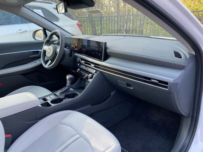 2025 Hyundai Sonata SE