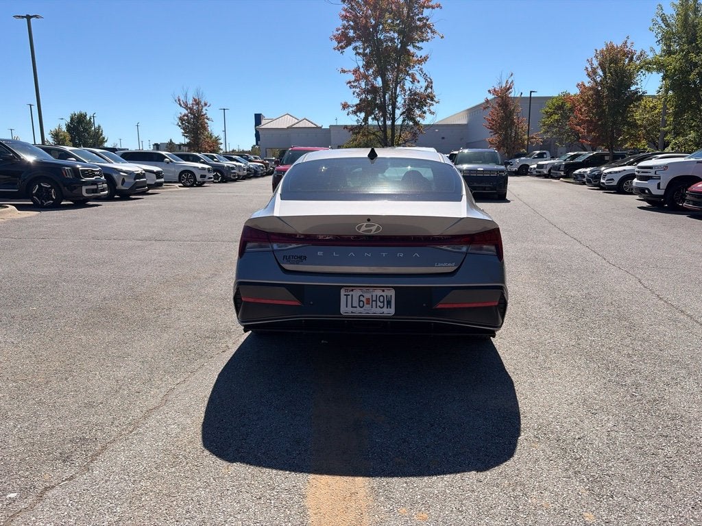 2024 Hyundai Elantra Limited HYUNDAI CPO / CLEAN CARFAX / SUNROOF