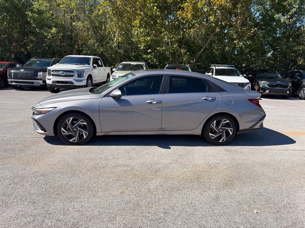 2024 Hyundai Elantra Limited HYUNDAI CPO / CLEAN CARFAX / SUNROOF