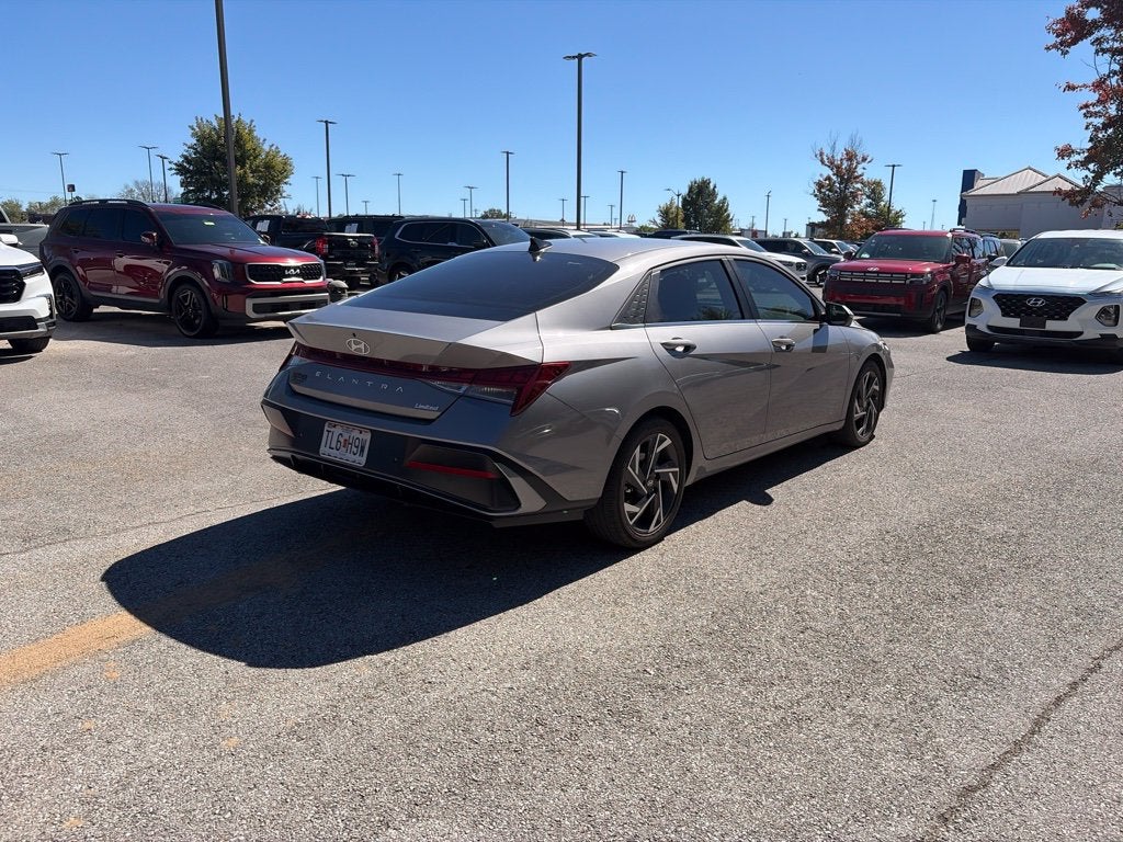 2024 Hyundai Elantra Limited HYUNDAI CPO / CLEAN CARFAX / SUNROOF