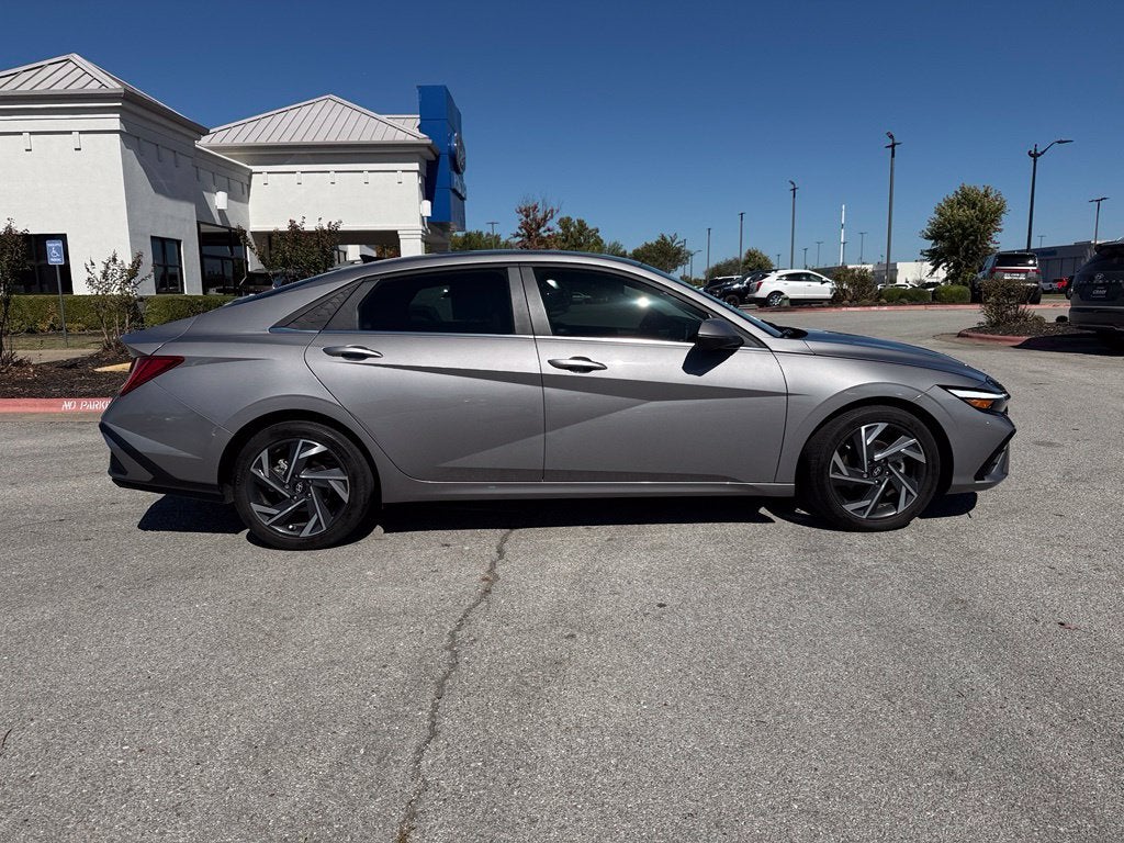 2024 Hyundai Elantra Limited HYUNDAI CPO / CLEAN CARFAX / SUNROOF