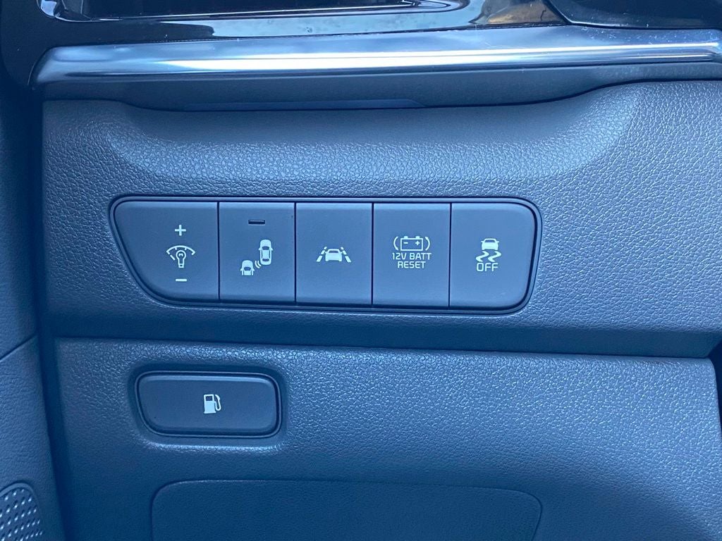 2022 Kia Niro LXS NICE CAR
