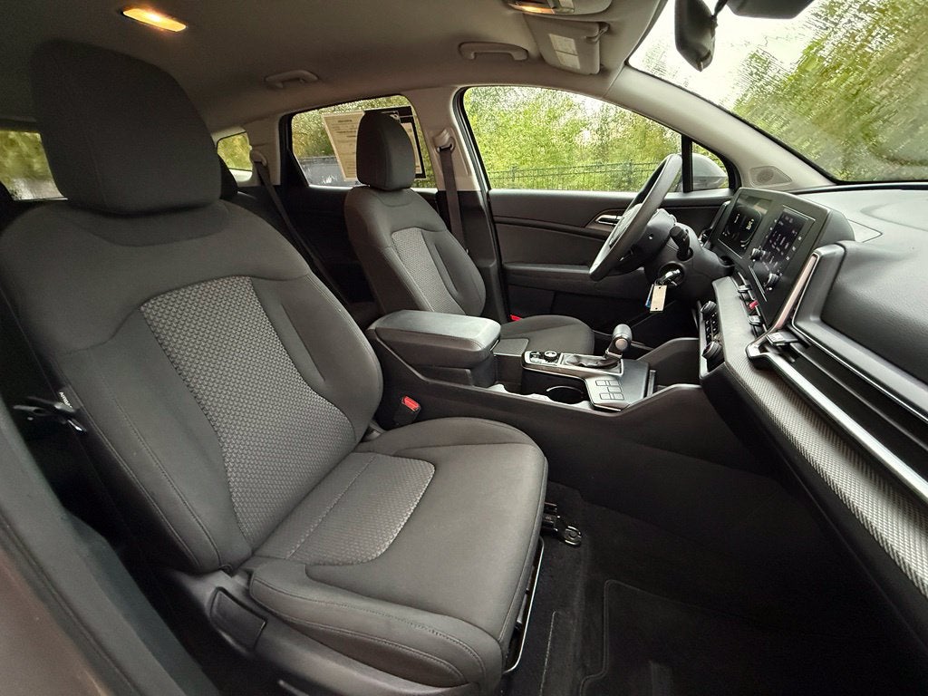 2025 Kia Sportage LX - CLEAN CARFAX / ONE OWNER