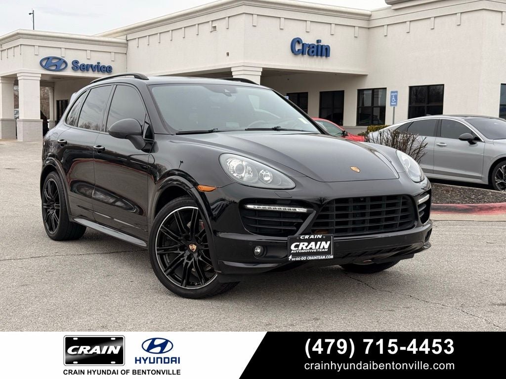 2014 Porsche Cayenne GTS CLEAN CAR FAX