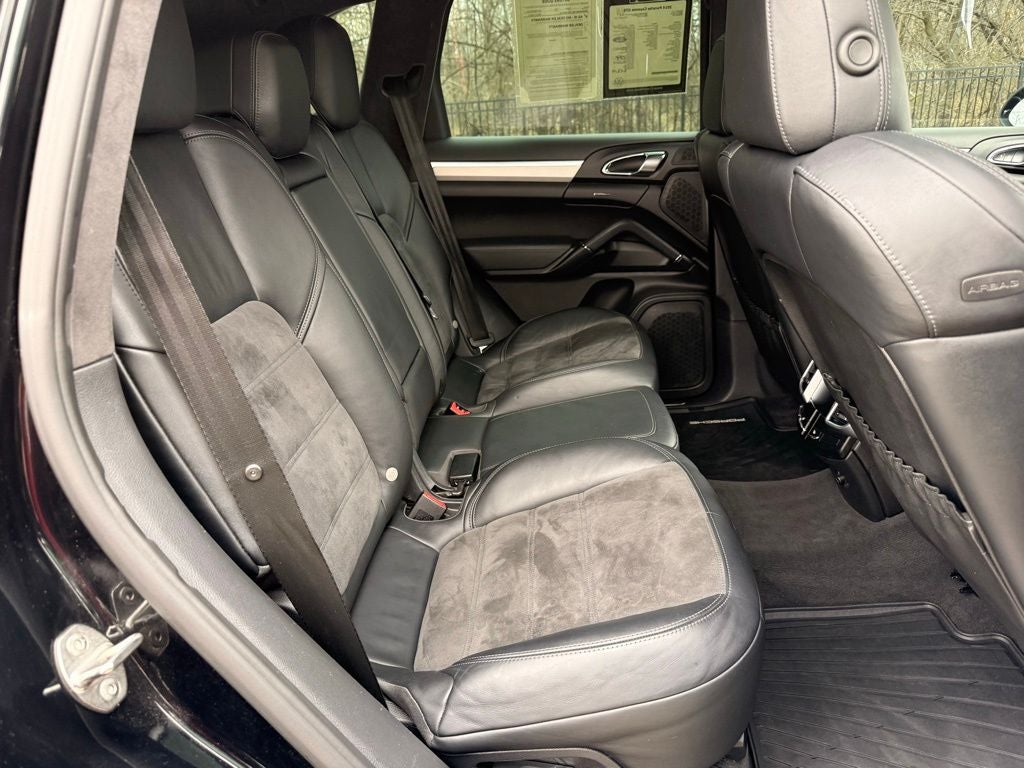 2014 Porsche Cayenne GTS CLEAN CAR FAX