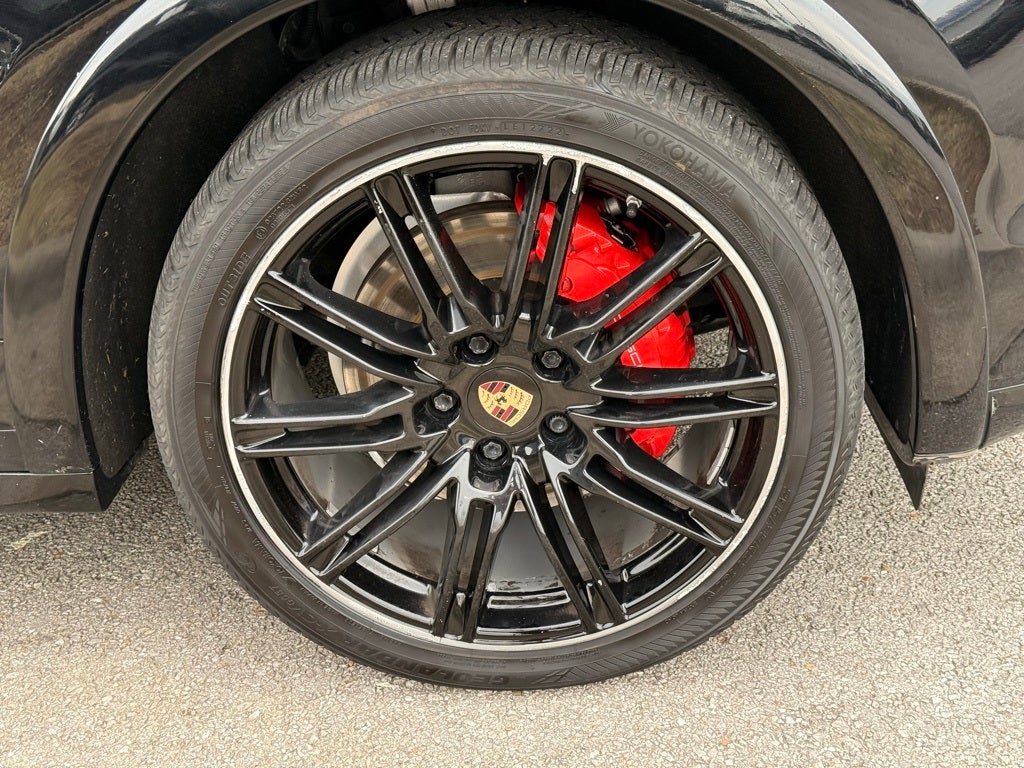 2014 Porsche Cayenne GTS CLEAN CAR FAX