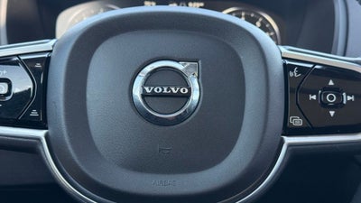 2018 Volvo XC90 T6 Momentum