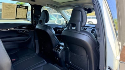 2018 Volvo XC90 T6 Momentum