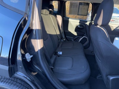 2017 Jeep Renegade Latitude SUPER CLEAN