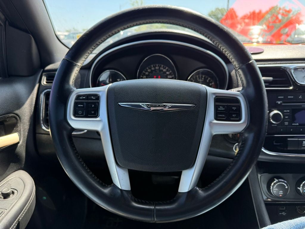 2013 Chrysler 200 Touring