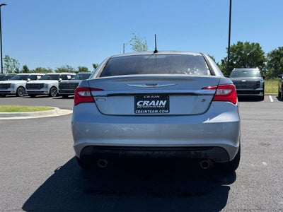2013 Chrysler 200 Touring