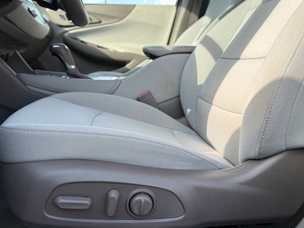 2017 Chevrolet Malibu LT 1LT