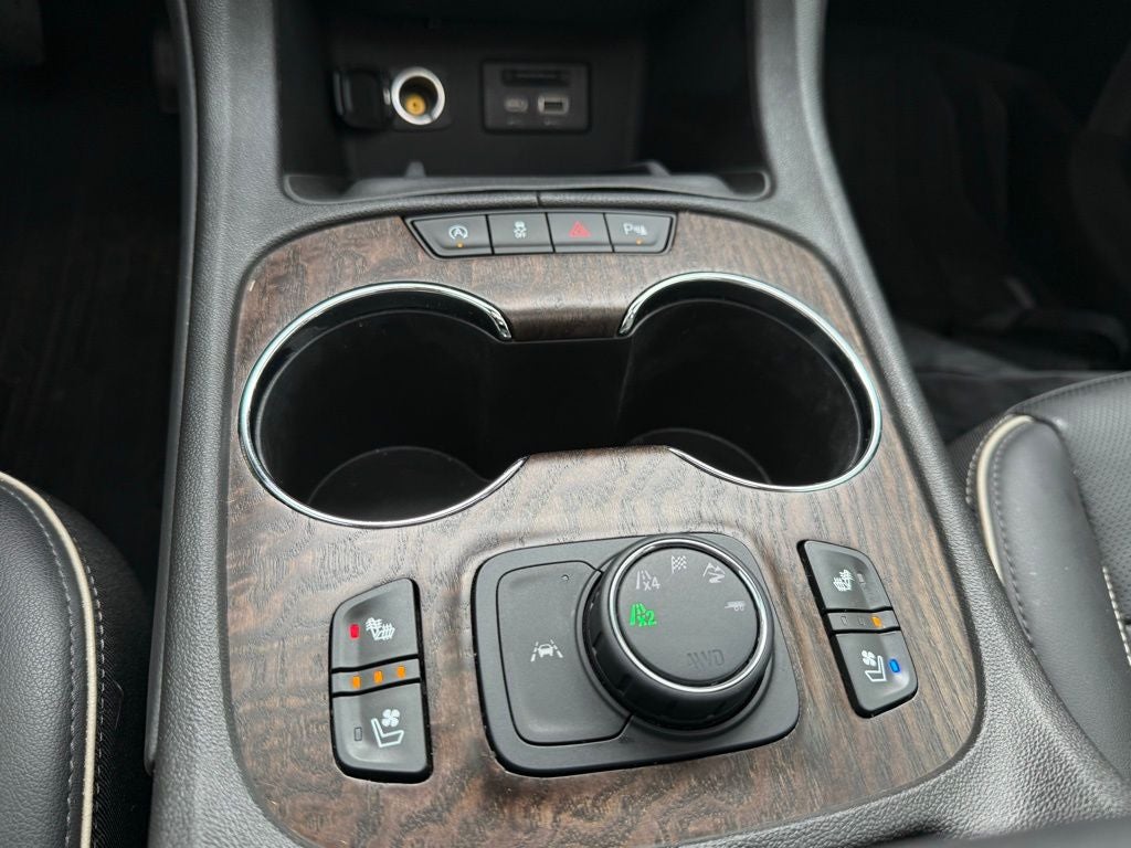 2020 GMC Acadia Denali