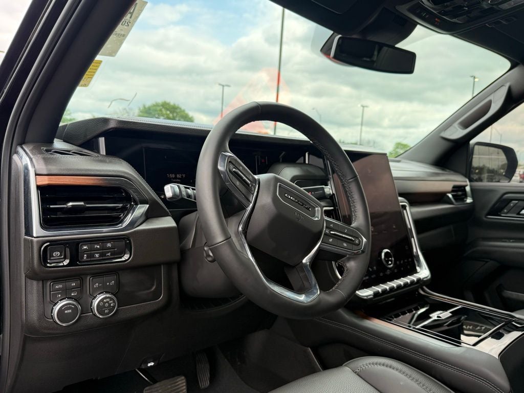 2026 GMC Yukon Denali SUNROOF,STEP PACKAGE