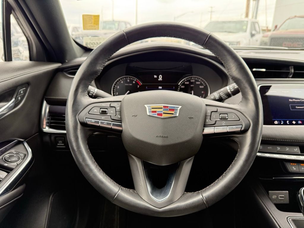 2023 Cadillac XT4 Luxury