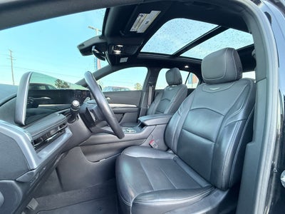 2024 Cadillac XT4 Premium Luxury