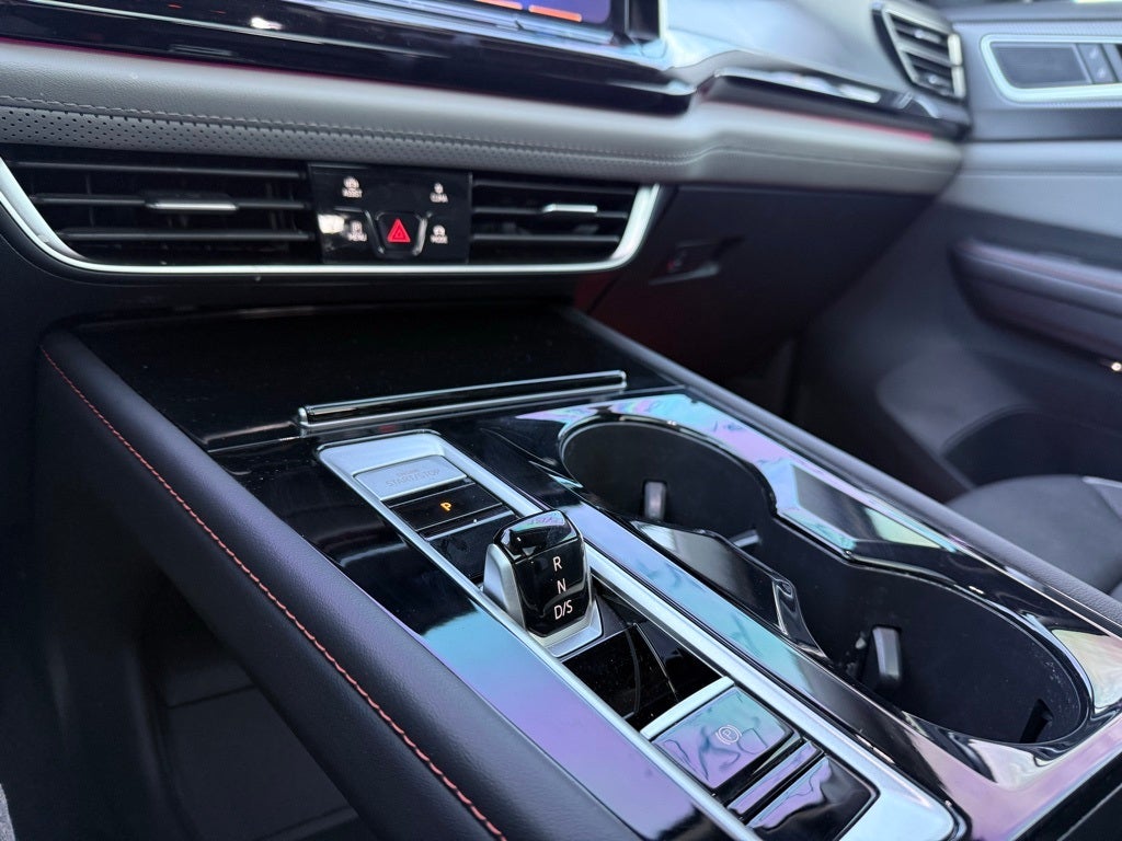 2024 Volkswagen Atlas 2.0T Peak Edition SE w/Technology lifted, wheels, tires