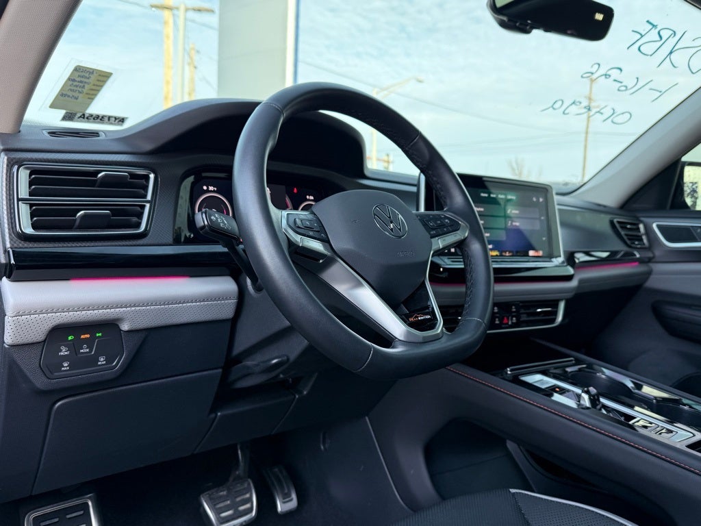 2024 Volkswagen Atlas 2.0T Peak Edition SE w/Technology lifted, wheels, tires