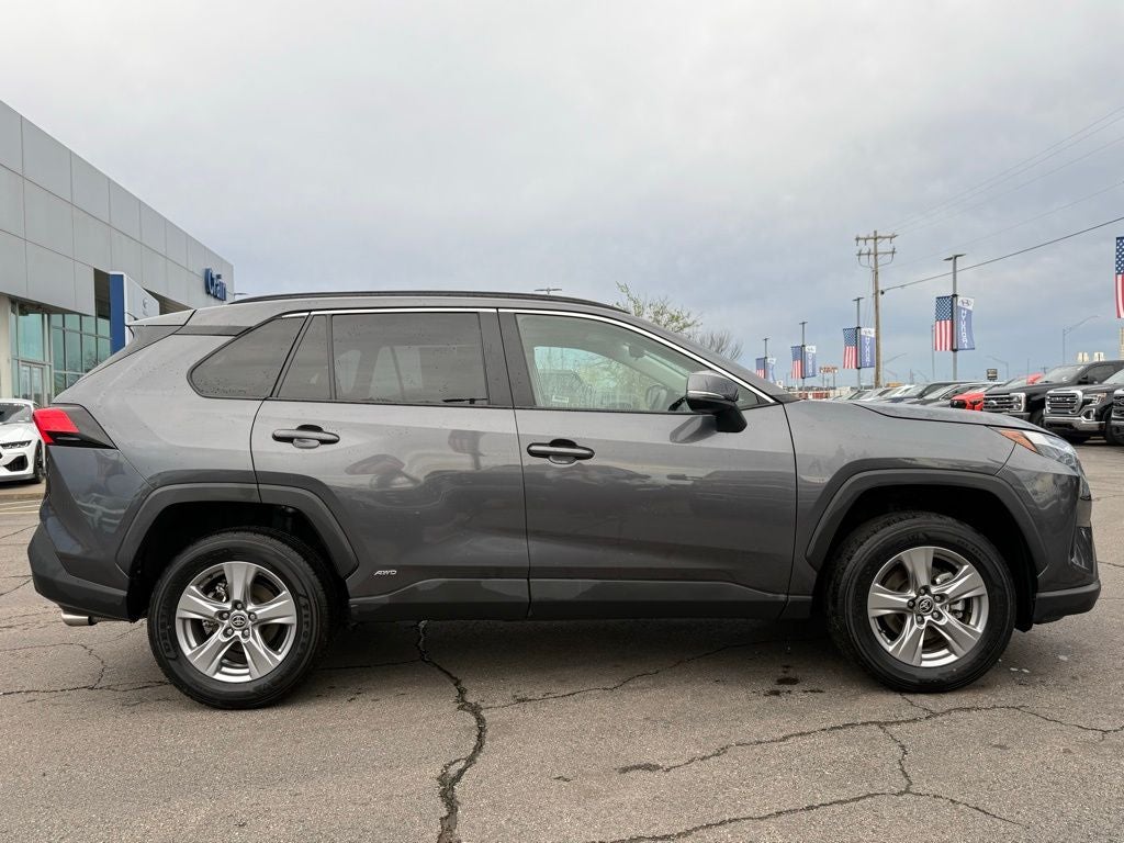 2025 Toyota RAV4 Hybrid XLE