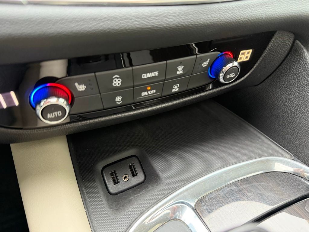 2019 Buick Enclave Essence