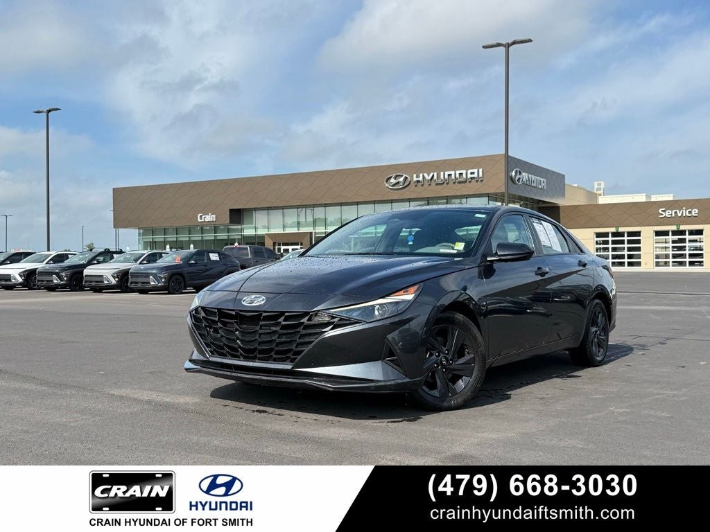 2023 Hyundai Elantra 2.0 SEL IVT's photo