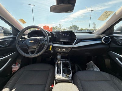 2025 Chevrolet Trax LS