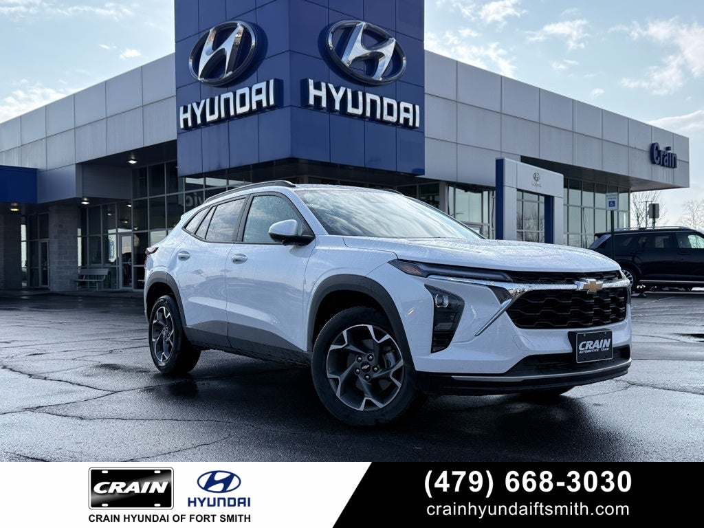 2025 Chevrolet Trax LT