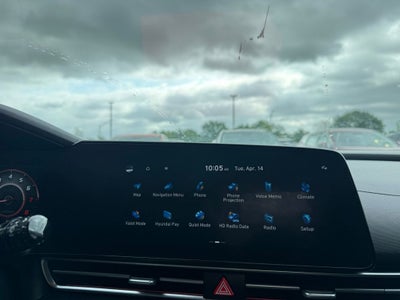 2024 Hyundai Elantra SEL convenience pack