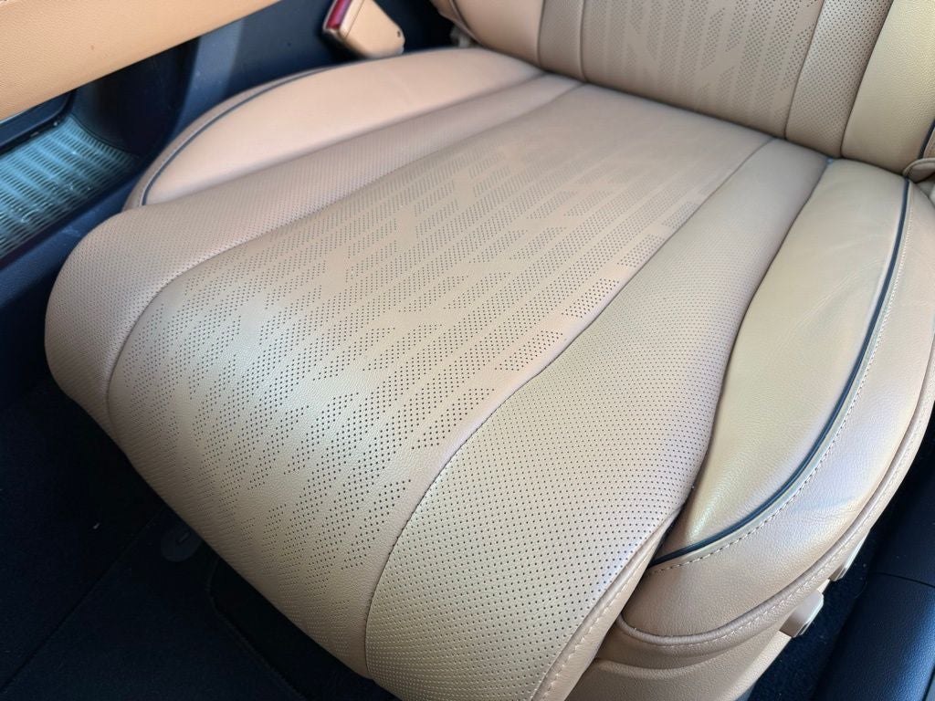 2024 Genesis GV80 Base