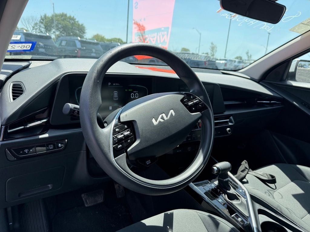 2025 Kia Niro LX