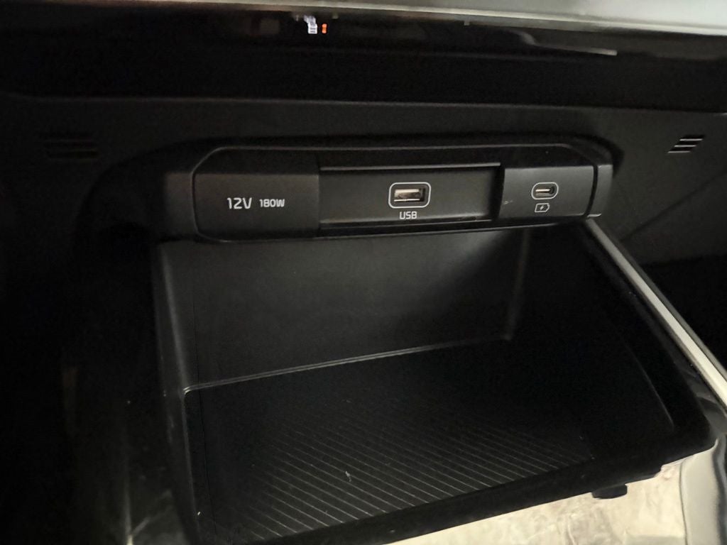 2025 Kia Niro LX