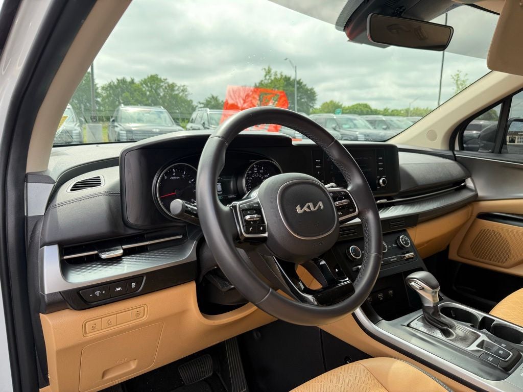 2024 Kia Carnival LX