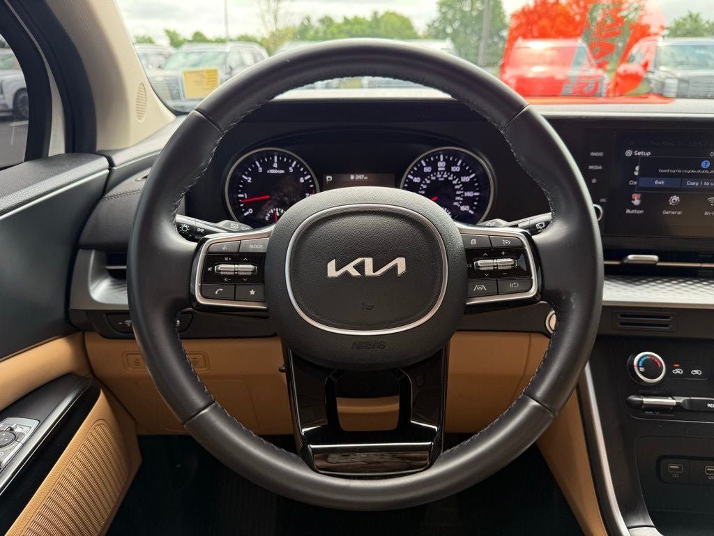 2024 Kia Carnival LX