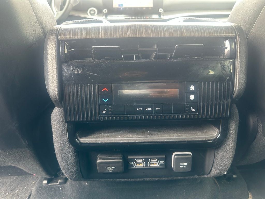 2023 Jeep Wagoneer Series III