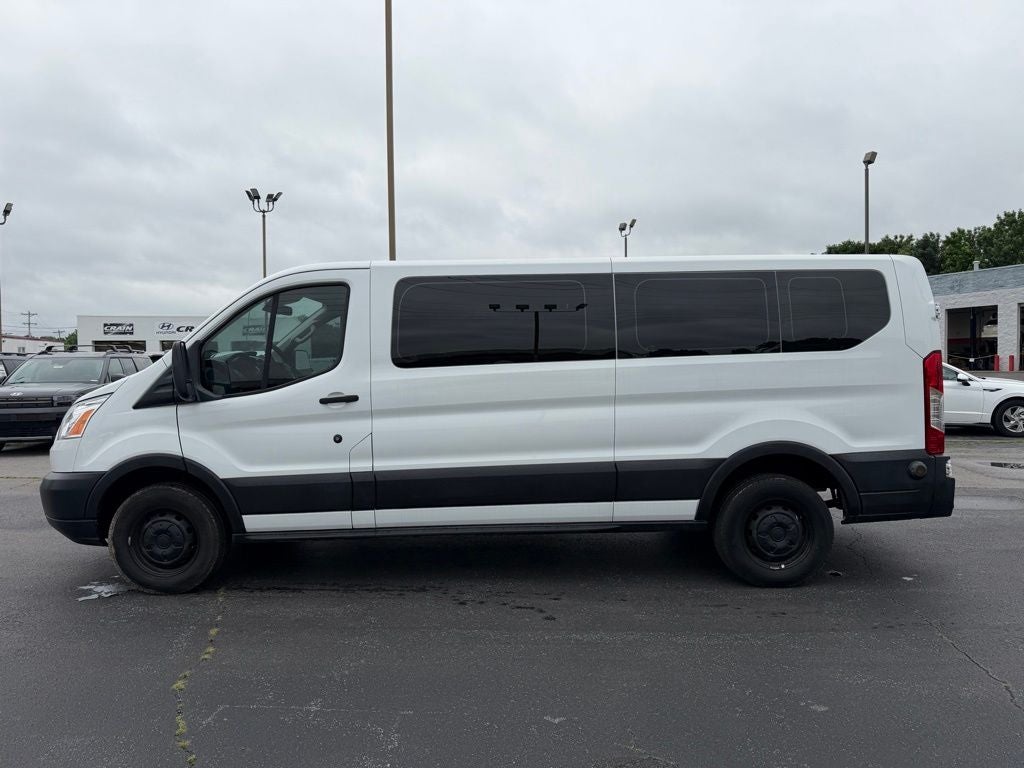 2019 Ford Transit-350 XLT 15 PASSENGER / CLEAN CAR-FAX / LOW MILES