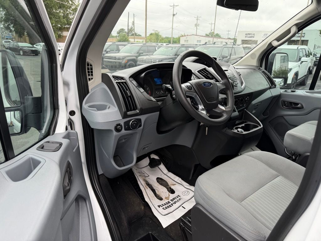 2019 Ford Transit-350 XLT 15 PASSENGER / CLEAN CAR-FAX / LOW MILES