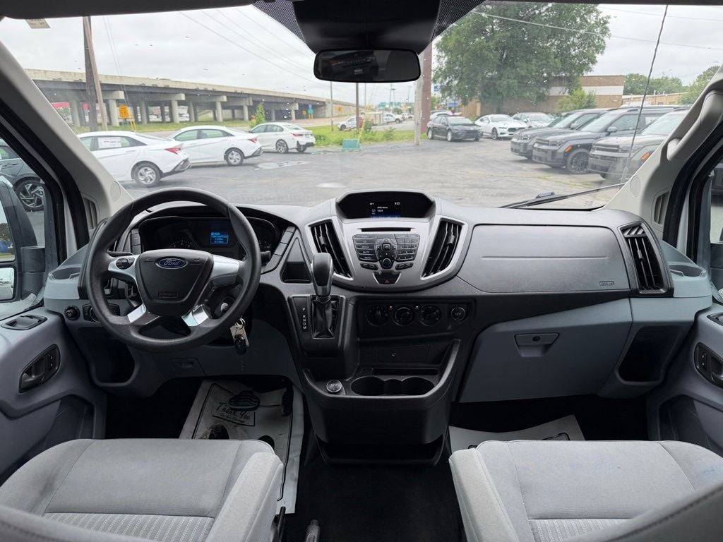 2019 Ford Transit-350 XLT 15 PASSENGER / CLEAN CAR-FAX / LOW MILES