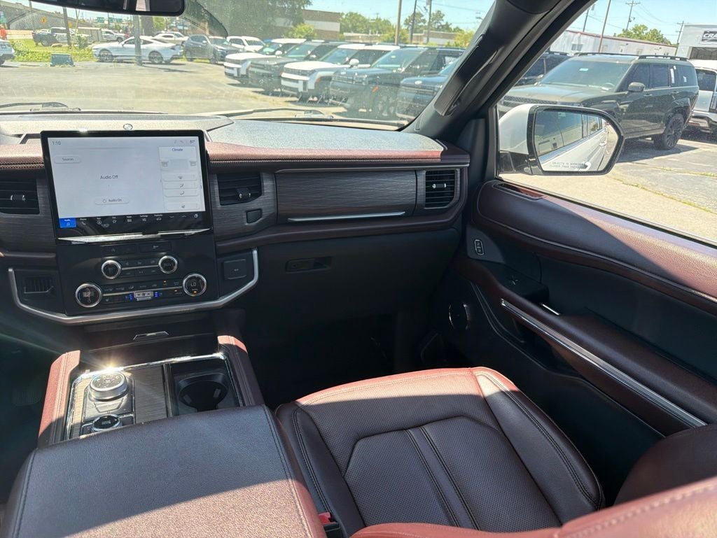 2024 Ford Expedition Limited 1-Owner / Panoramic Vista Roof