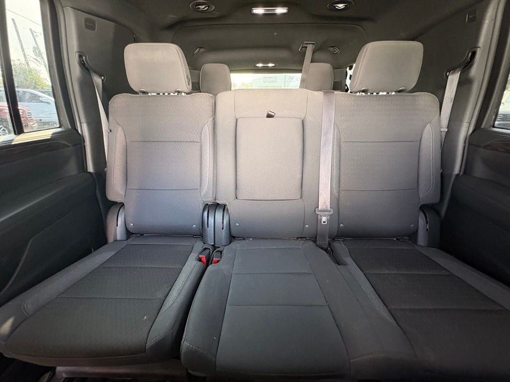 2024 Chevrolet Suburban LS