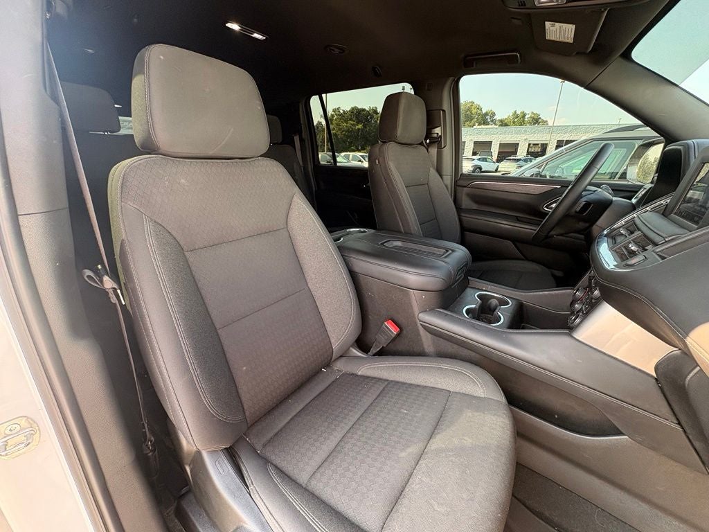 2024 Chevrolet Suburban LS