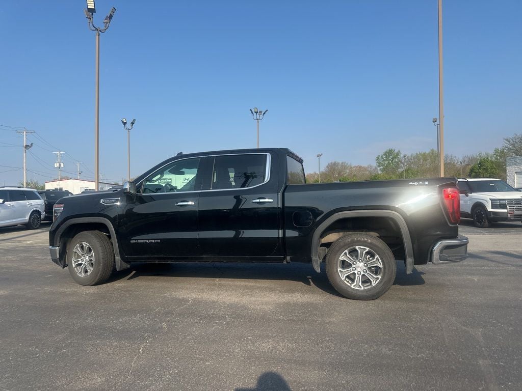 2025 GMC Sierra 1500 SLT